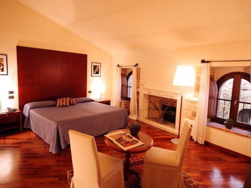 Relais La Corte Di Беттона Экстерьер фото